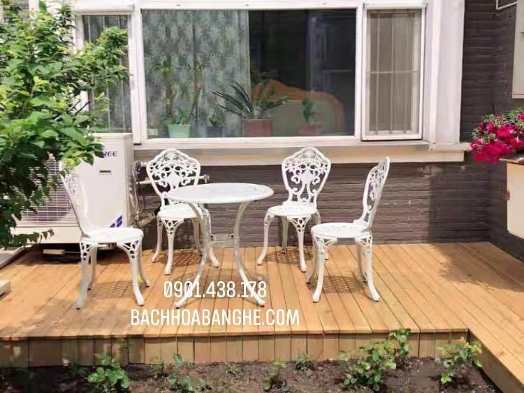 Mẫu bàn ghế cafe, bàn ghế ăn sân vườn, sân thượng, villa, resort … màu trắng