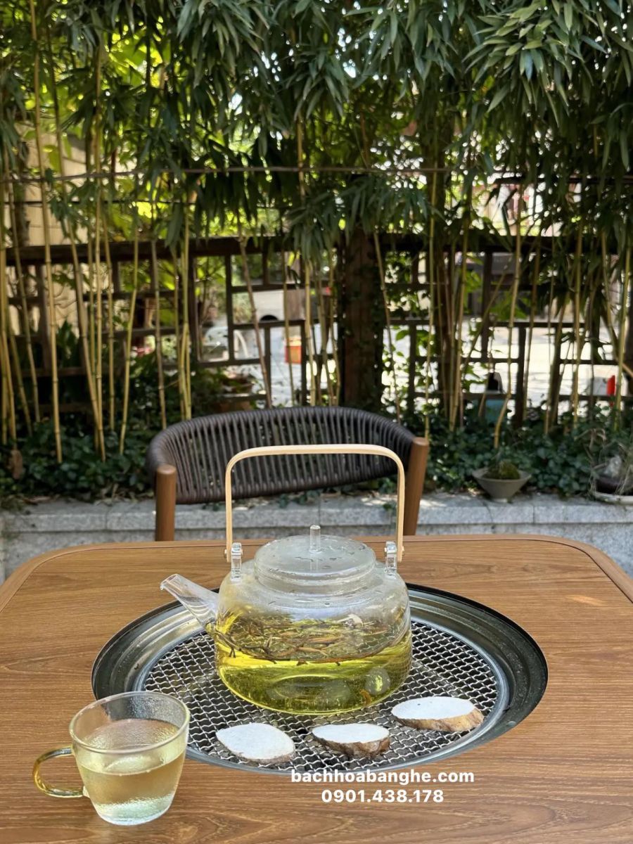 Bàn ghế cafe, bàn ghế ăn sân vườn có bếp tại Thủ Đức, HCM