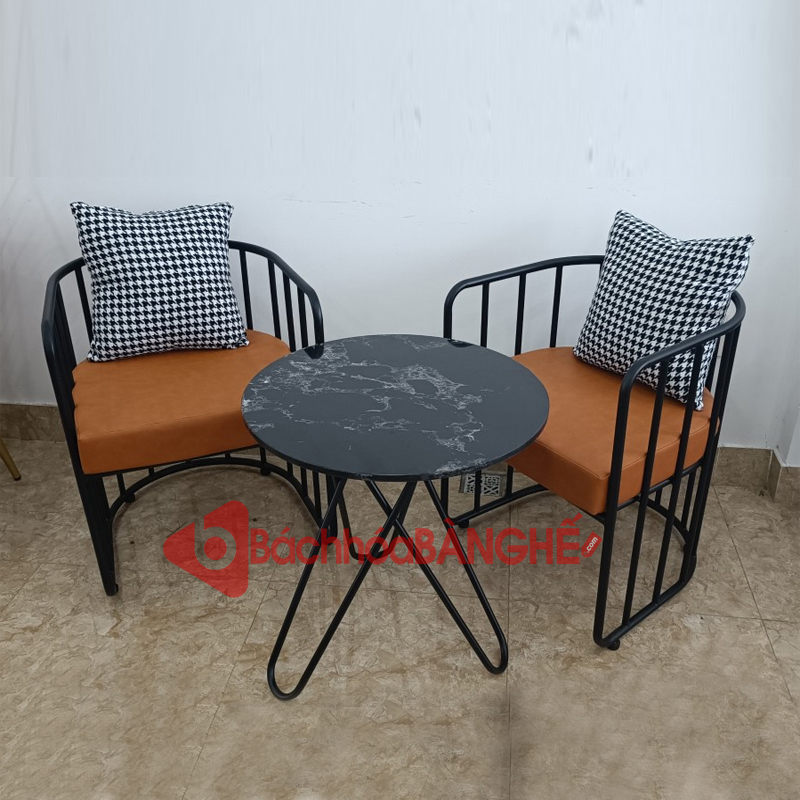 Bộ bàn ghế sofa khung sắt cho quán cafe 115