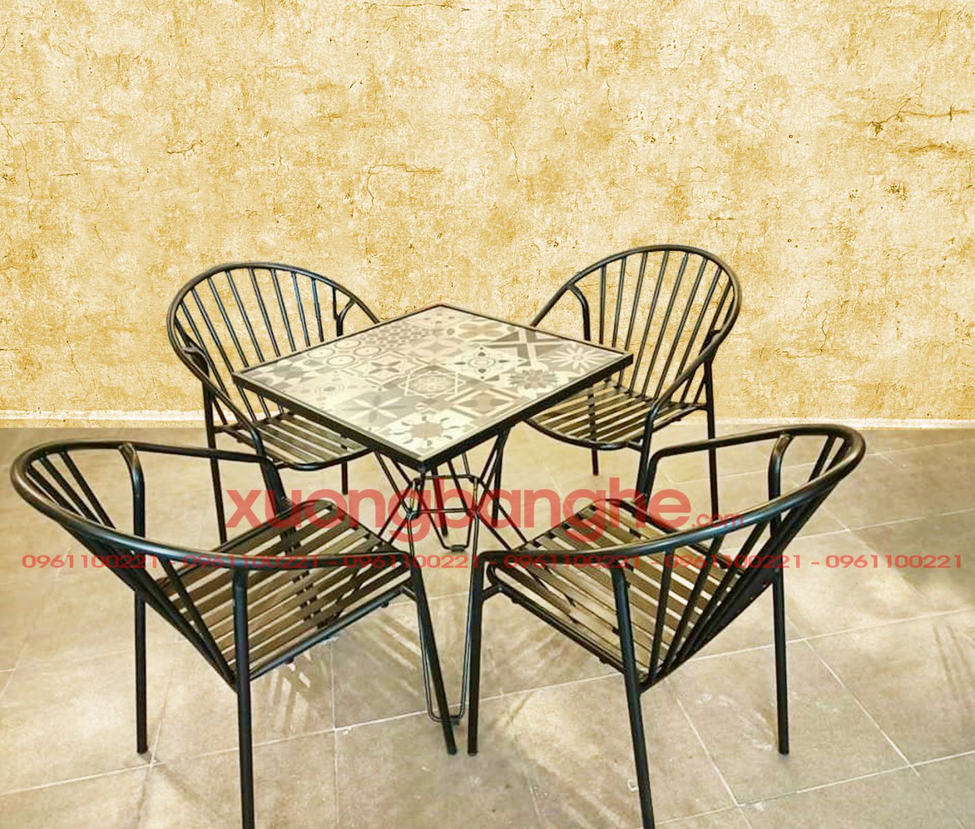 Bộ bàn ghế quán cafe sân vườn, sân thượng ghế sắt bàn mặt gạch tại HCM