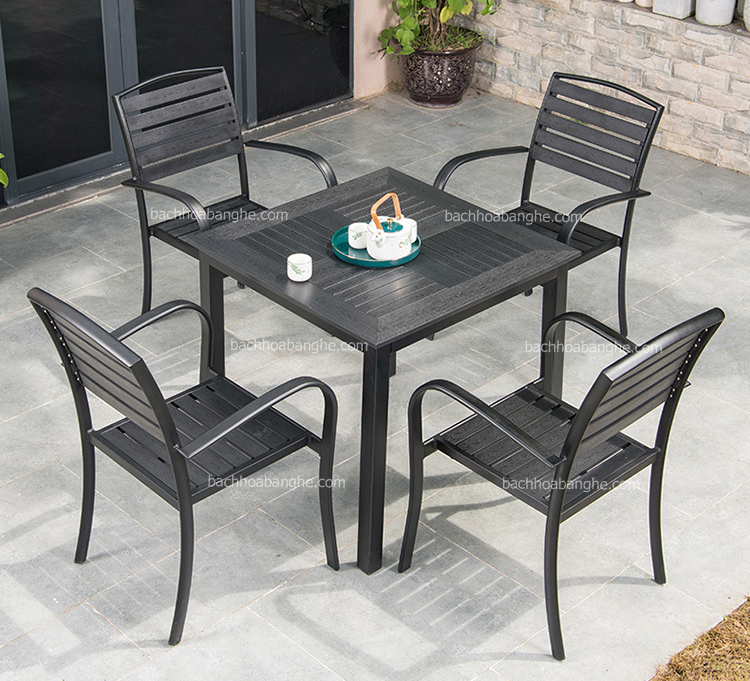 Bàn vuông cafe sân vườn ngoài trời nhôm đúc gỗ nhựa 80x80 BSV19