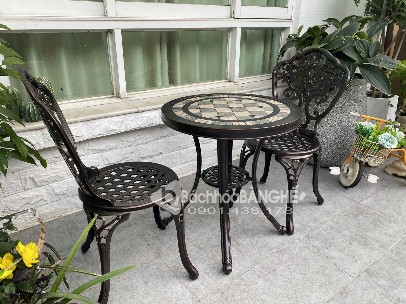 Bàn tròn cafe sân vườn ngoài trời nhôm đúc mặt đá BSV24